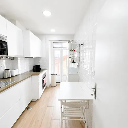 Lovely Flat Close To Estrela And Lapa リスボン