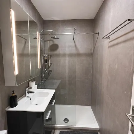 Lovely Flat Close To Estrela And Lapa アパート リスボン
